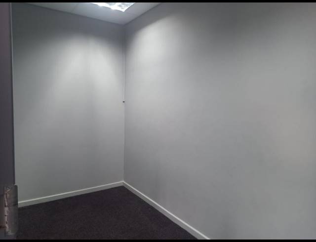 BUSINESS PROPERTY TO RENT IN BENDOR